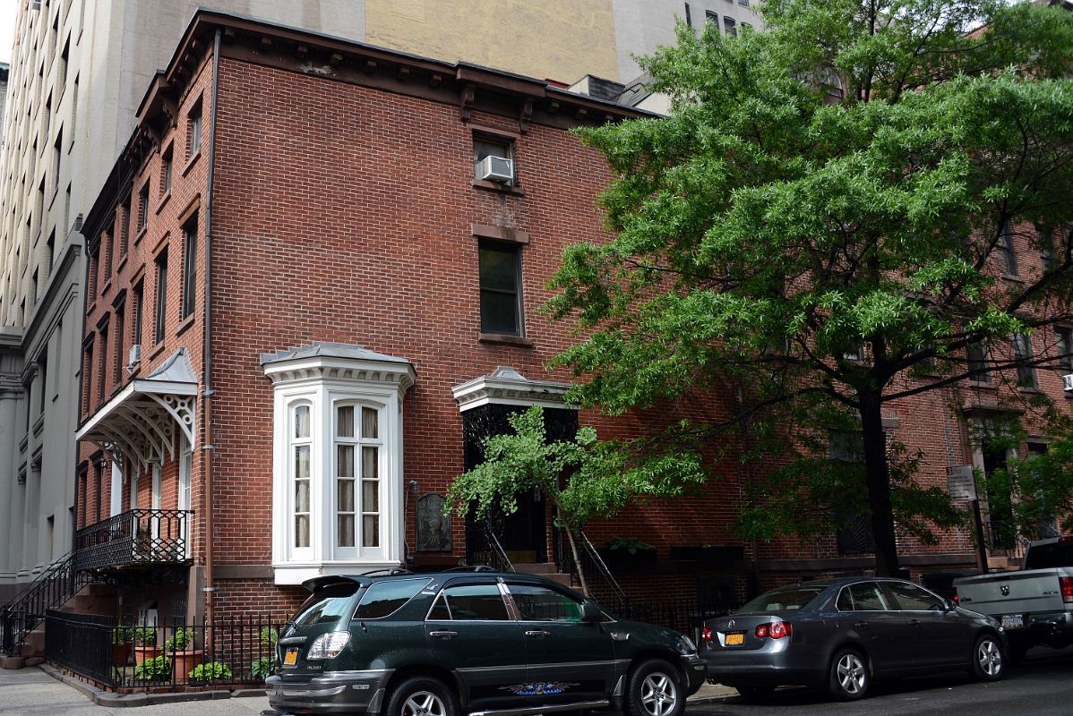 13 An Unfounded Claim Is That Writer Washington Irving Lived At 122 East 17 St Near Union Square Park New York City